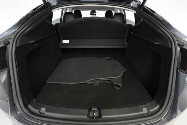 2023 Tesla Model Y — photo 6 of 26