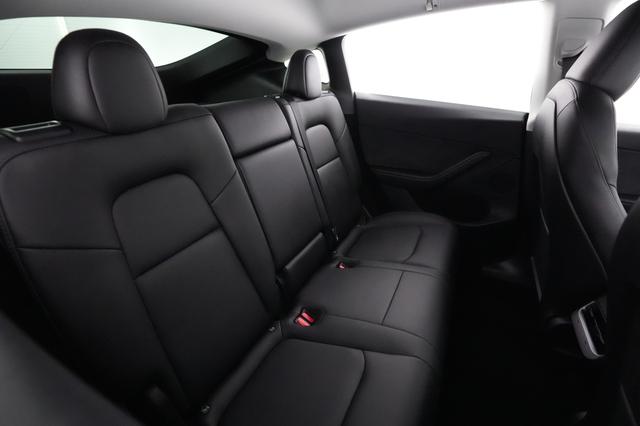 2023 Tesla Model Y — photo 4 of 26