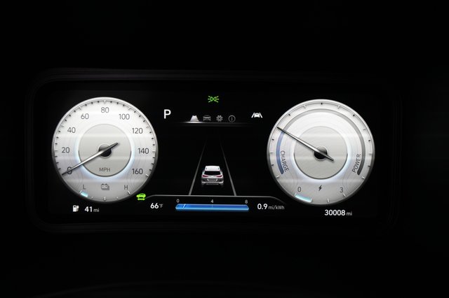 2022 Hyundai Kona — photo 5 of 25