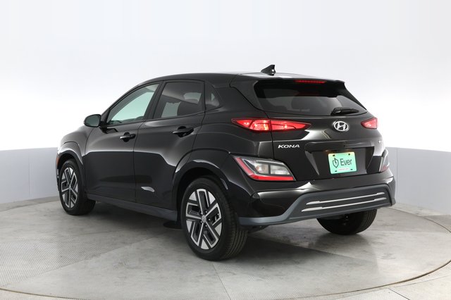 2022 Hyundai Kona — photo 13 of 25