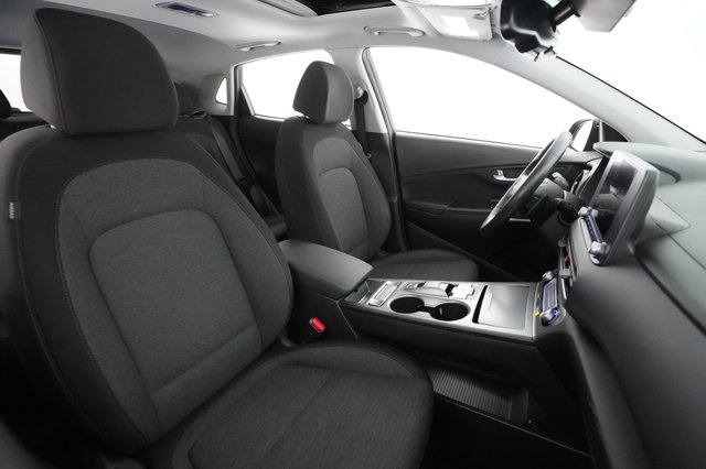 2022 Hyundai Kona — photo 18 of 25