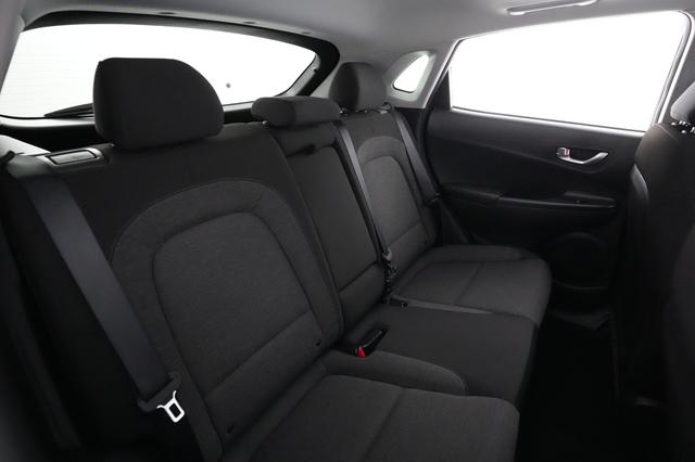 2022 Hyundai Kona — photo 4 of 25
