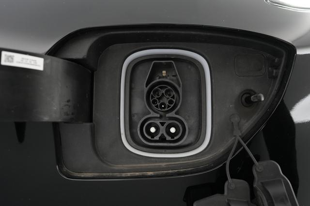 2022 Hyundai Kona — photo 8 of 25