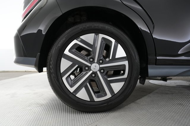 2022 Hyundai Kona — photo 17 of 25