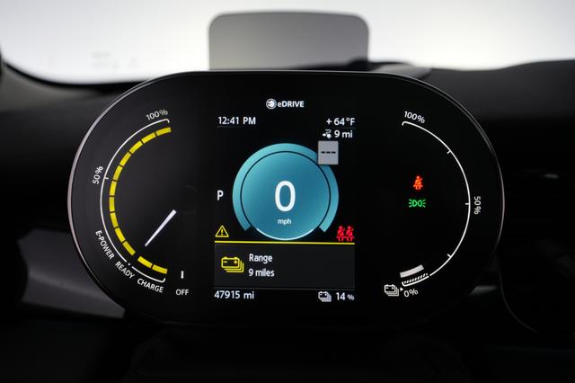 2023 MINI Cooper SE — photo 5 of 21
