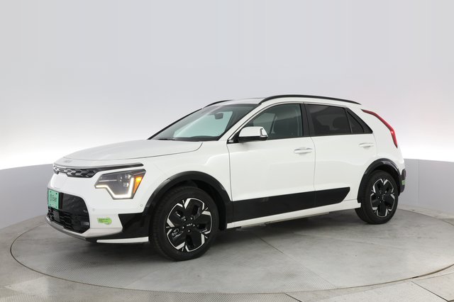 2023 Kia Niro EV — photo 14 of 23