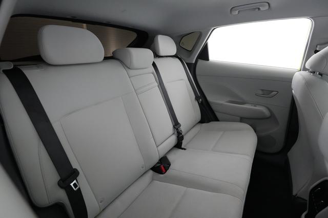 2024 Hyundai Kona — photo 4 of 23
