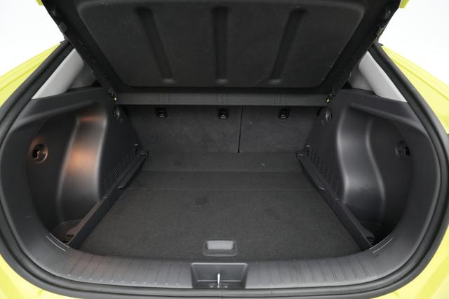 2024 Hyundai Kona — photo 6 of 23