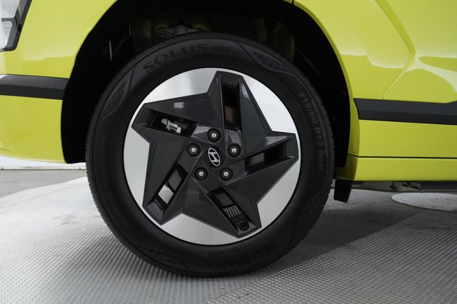 2024 Hyundai Kona — photo 7 of 23