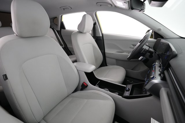 2024 Hyundai Kona — photo 18 of 23