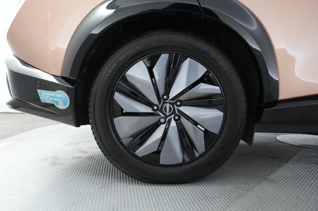 2023 Nissan Ariya — photo 17 of 22