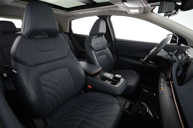 2023 Nissan Ariya — photo 18 of 22