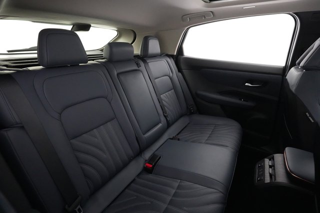 2023 Nissan Ariya — photo 4 of 22
