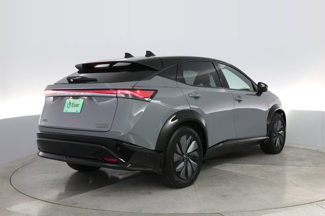 2023 Nissan Ariya — photo 2 of 22