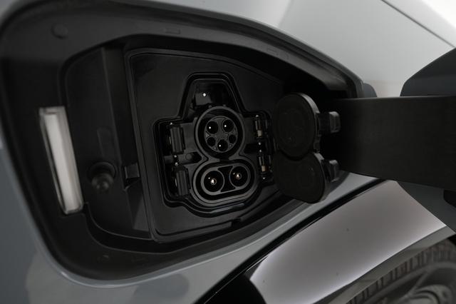 2023 Nissan Ariya — photo 8 of 22