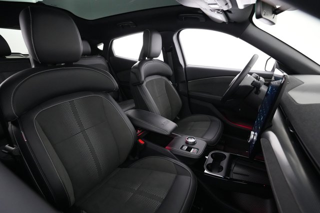 2024 Ford Mustang Mach-E — photo 18 of 22