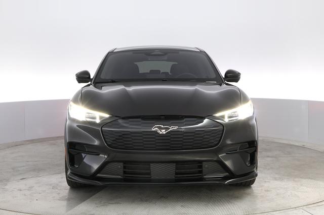 2022 Ford Mustang Mach-E — photo 9 of 24