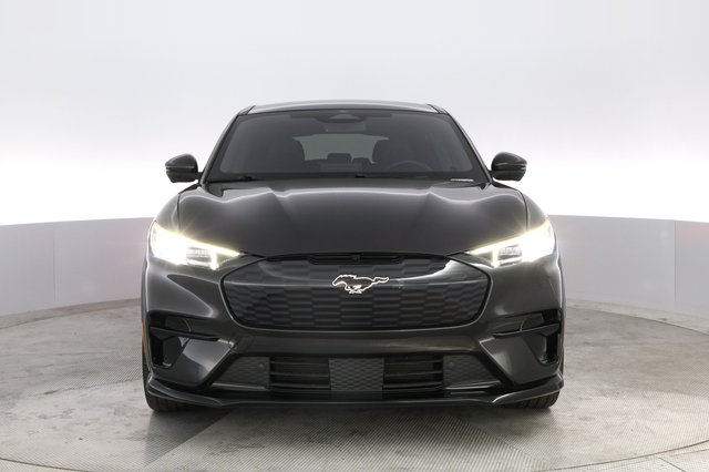 2022 Ford Mustang Mach-E — photo 9 of 24