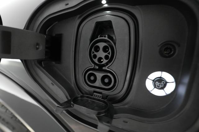 2022 Ford Mustang Mach-E — photo 8 of 24