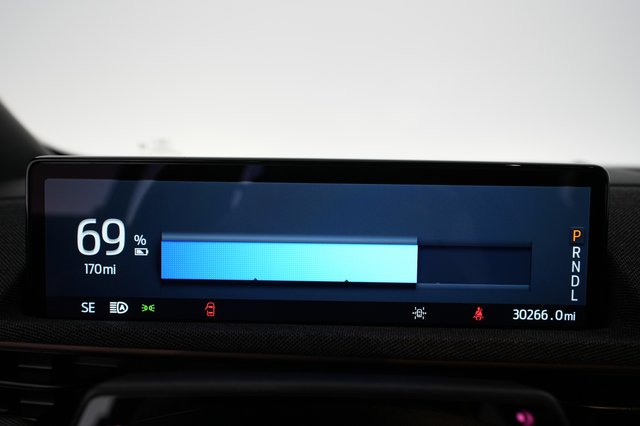 2022 Ford Mustang Mach-E — photo 5 of 24