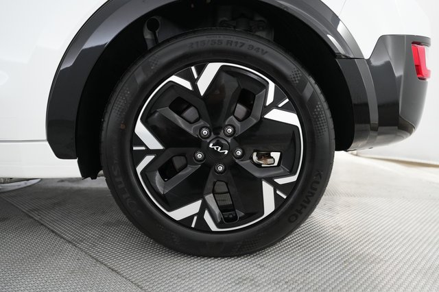 2024 Kia Niro EV — photo 7 of 21