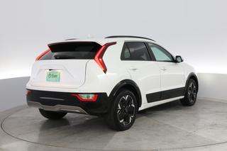 2024 Kia Niro EV — photo 2 of 21
