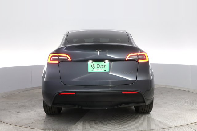 2023 Tesla Model Y — photo 12 of 22