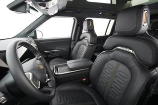 2024 Rivian R1S — photo 3 of 23