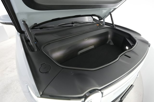 2024 Rivian R1S — photo 22 of 23