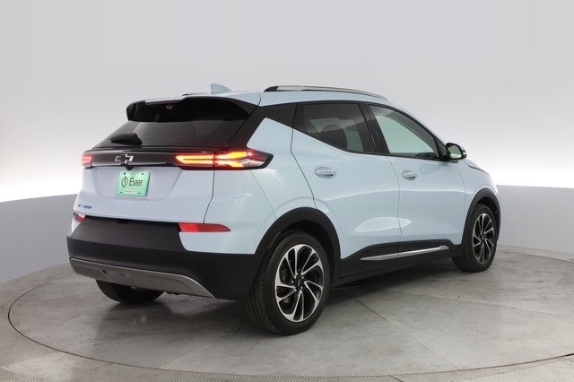 2023 Chevrolet Bolt EUV — photo 2 of 21