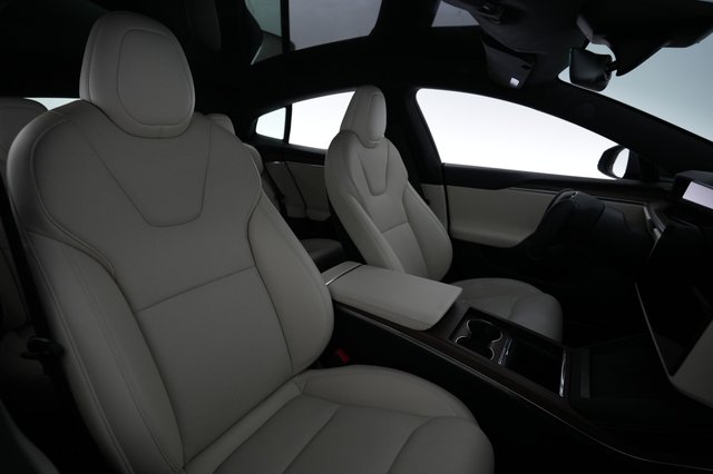2022 Tesla Model S — photo 19 of 22