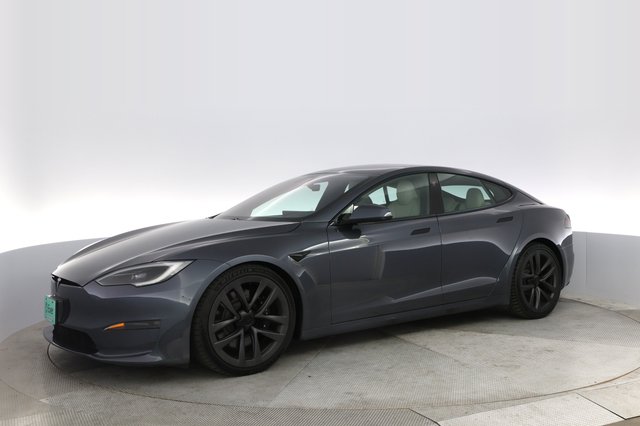 2022 Tesla Model S — photo 14 of 22