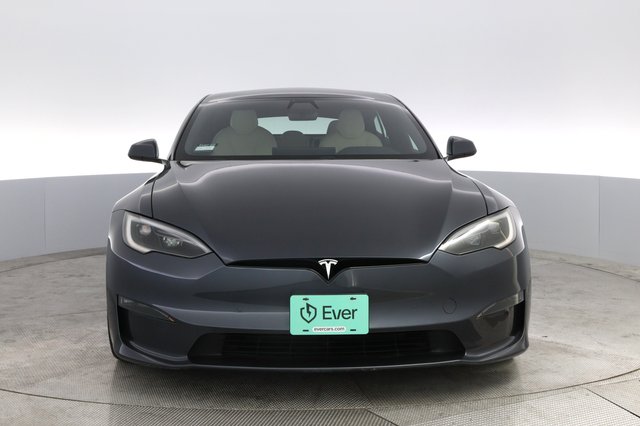 2022 Tesla Model S — photo 9 of 22