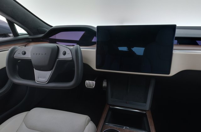 2022 Tesla Model S — photo 20 of 22