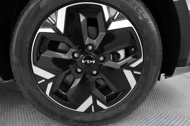 2024 Kia Niro EV — photo 15 of 23