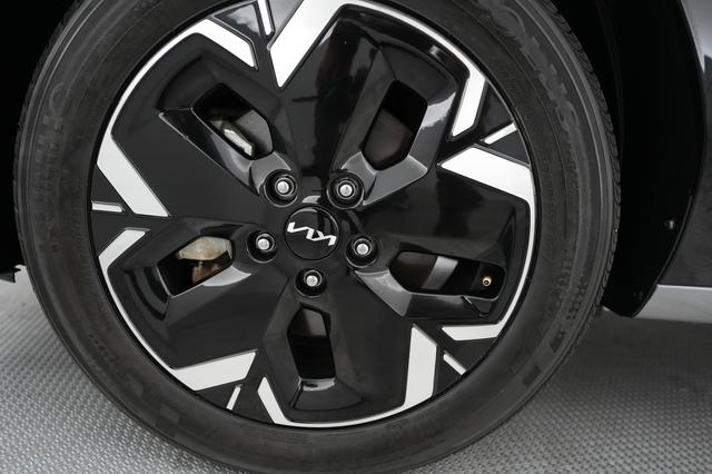 2024 Kia Niro EV — photo 7 of 23