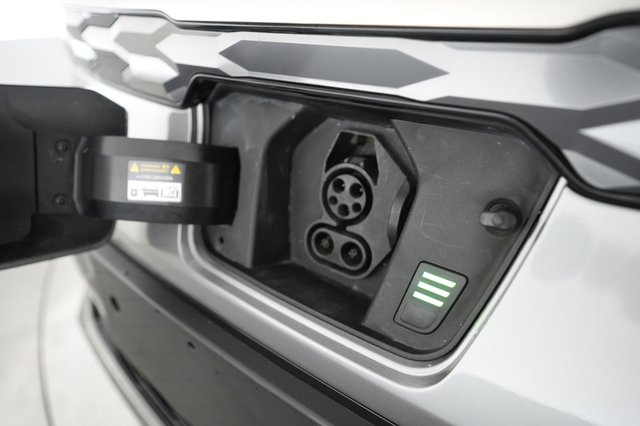 2024 Kia Niro EV — photo 8 of 23