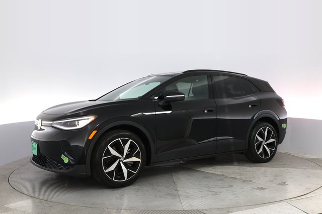 2023 Volkswagen ID.4 — photo 14 of 24