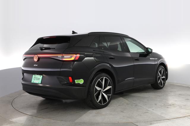 2023 Volkswagen ID.4 — photo 2 of 24