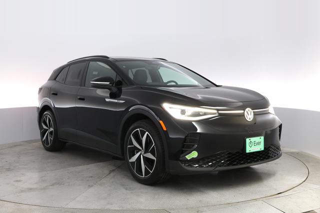 2023 Volkswagen ID.4 — photo 10 of 24