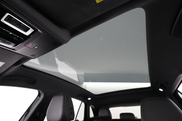 2023 Volkswagen ID.4 — photo 20 of 24