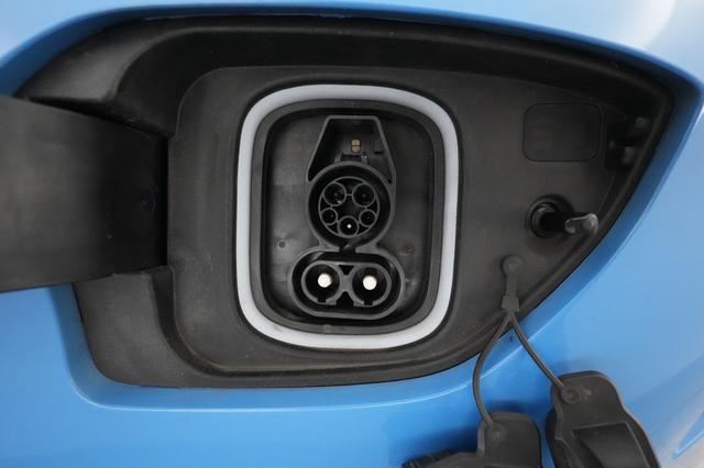 2022 Hyundai Kona — photo 8 of 21
