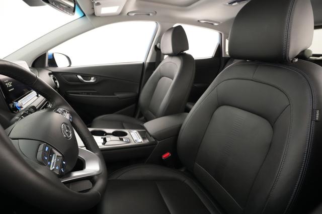 2022 Hyundai Kona — photo 3 of 21