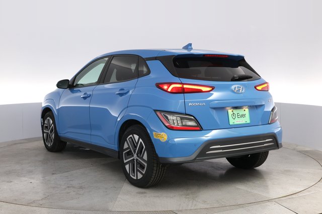 2022 Hyundai Kona — photo 13 of 21