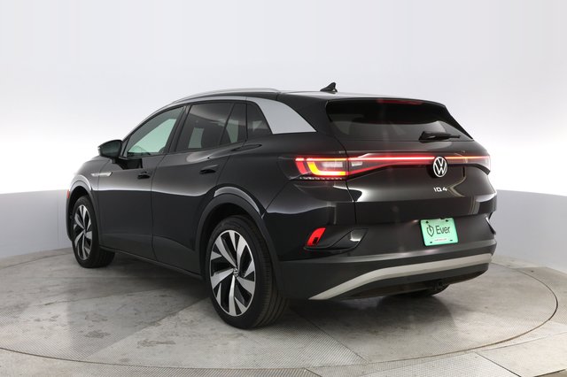 2021 Volkswagen ID.4 — photo 13 of 21