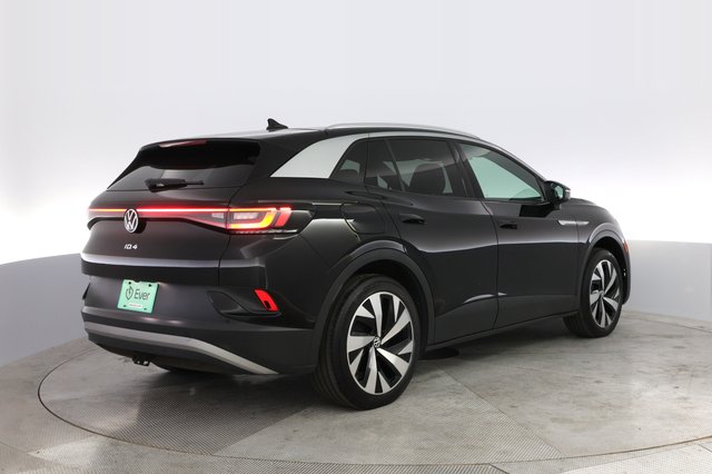 2021 Volkswagen ID.4 — photo 2 of 21