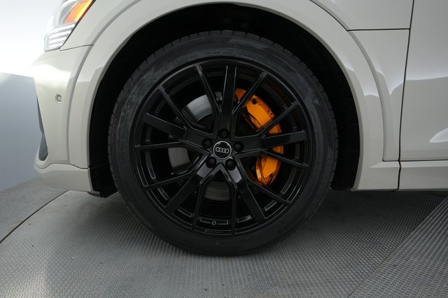 2022 Audi e-tron — photo 7 of 27