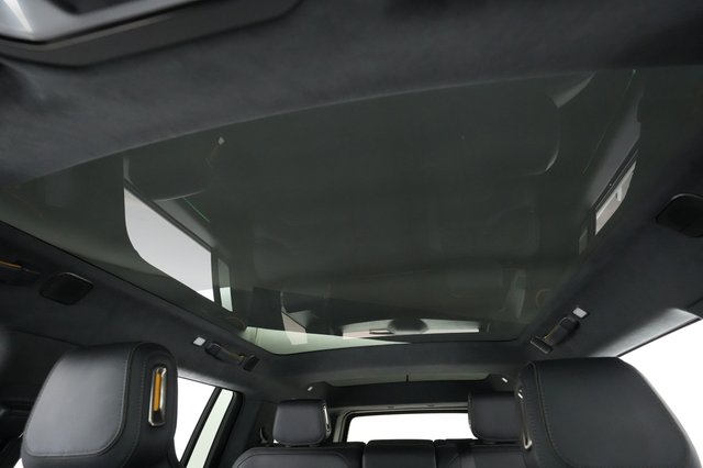 2022 Rivian R1S — photo 21 of 23