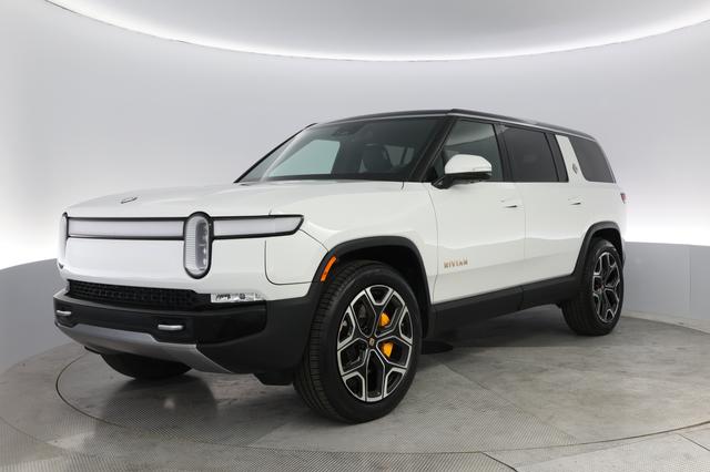 2022 Rivian R1S