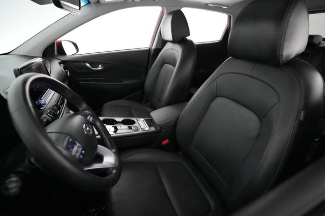 2022 Hyundai Kona — photo 3 of 24